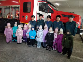 Экскурсия в пожарную часть Экскурсия в пожарную часть.